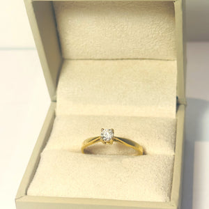 Bague Solitaire en Or Jaune 18 Carats avec Diamant 0.18ct