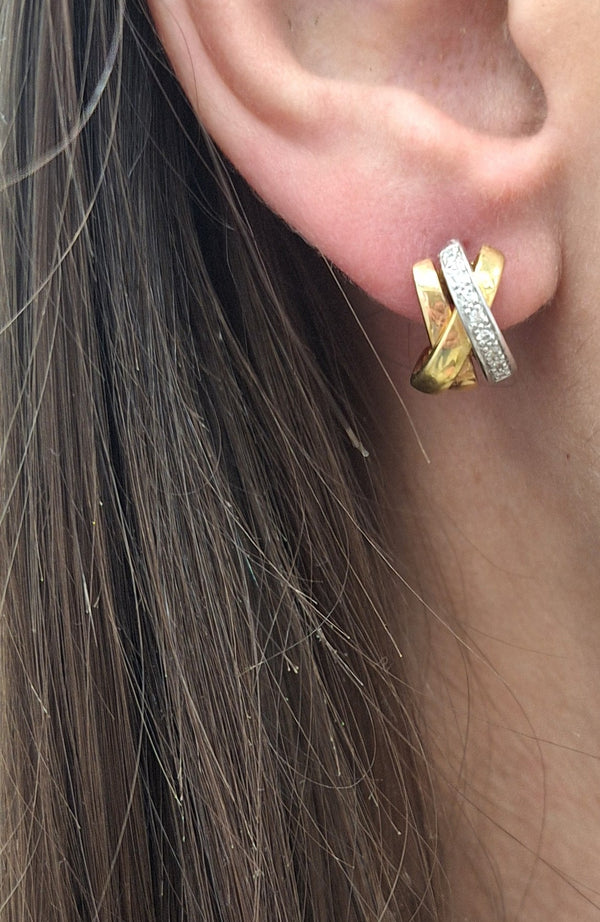 Boucles d'oreilles en 3 ors et diamants signées Guy Laroche