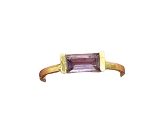 Bague en or jaune 18k avec améthyste naturelle