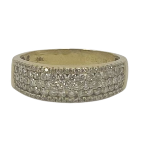 Bague or avec pavage diamants