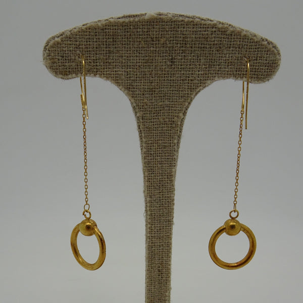 Boucle d'oreille pendante avec oxydes