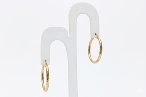 Paire de créoles en or jaune 18 K - 1.93 G