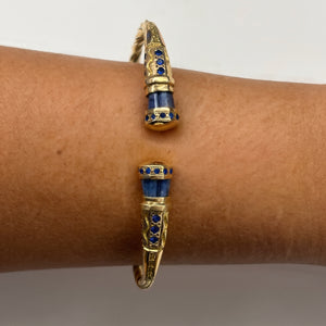 Bracelet Jonc Torsadé avec Saphirs en Or Jaune 18k