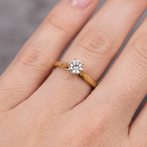 Bague Solitaire avec Diamants en Or Jaune 18K