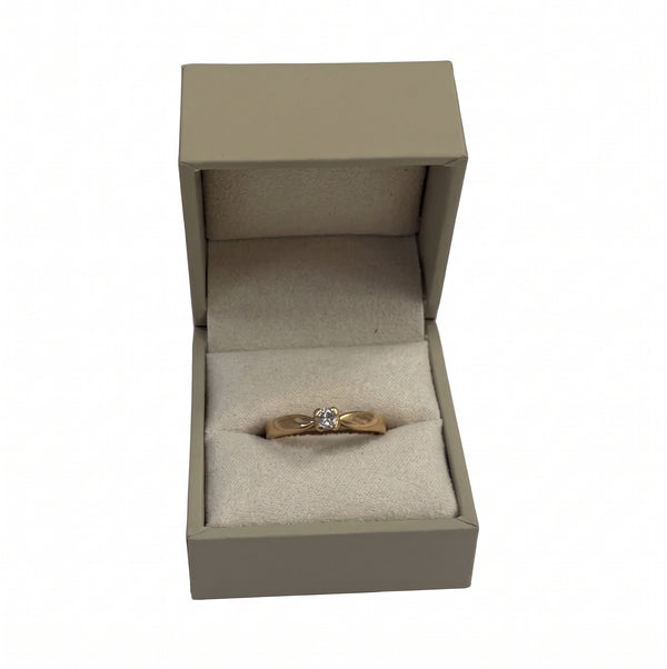 Solitaire en or jaune 18k avec pierre nature Taille : 58