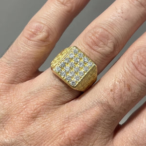 Bague chevalière avec Diamants en Or Jaune 18 Carats- Taille 49