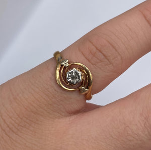 Bague Ancienne en Or Jaune 18k avec Motifs - Taille 50