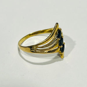 Bague en or Jaune 18 carats ornée de saphir