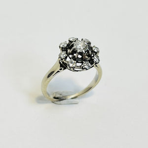 Bague fleur or avec diamants