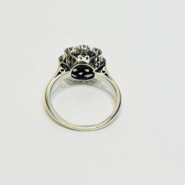 Bague fleur or avec diamants