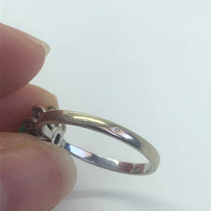 Bague Marquise en Or Blanc 18K avec Émeraude et Diamants