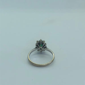 Bague Marquise en Or Blanc 18K avec Émeraude et Diamants