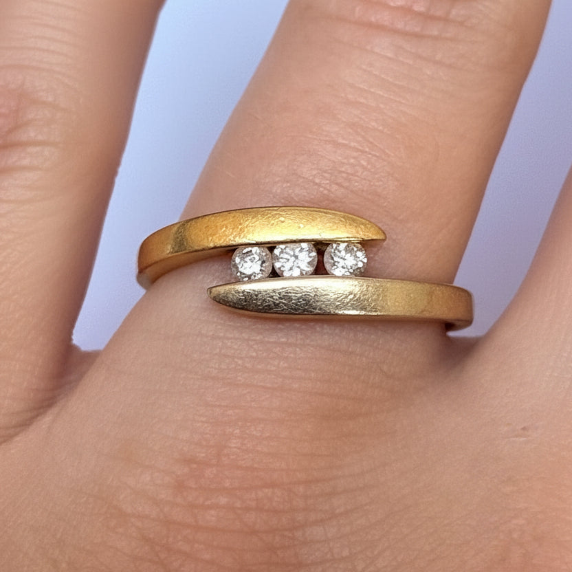 Bagues en Or jaune 18K - 3 Diamants - Taille 52 - 2.11g