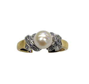 Bague perle d'eau douce et diamants en or 18k