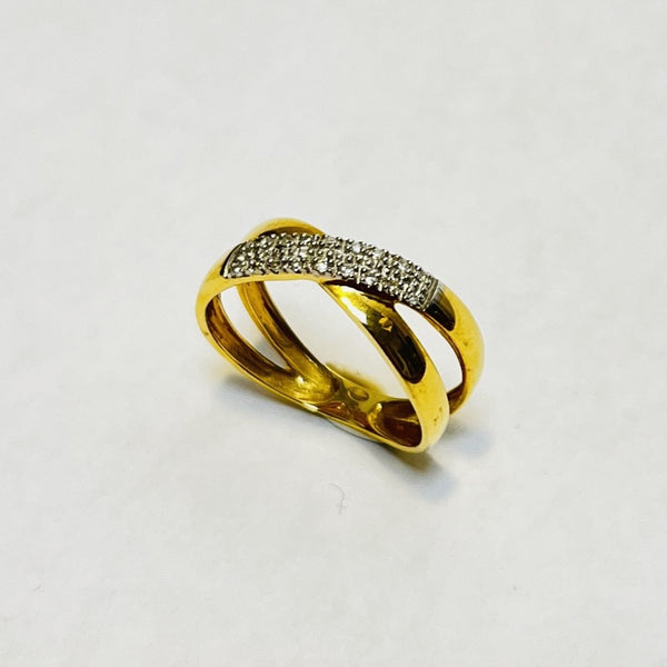 Bague croisée or avec éclats de diamants