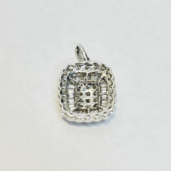 Pendentif or avec diamants