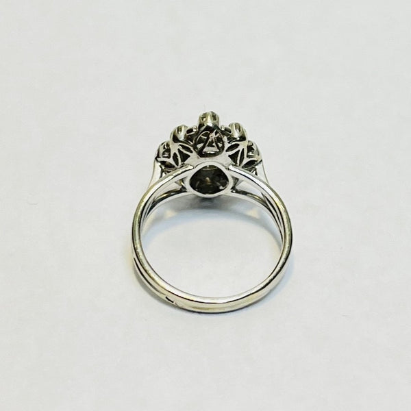 Bague marquise avec diamants