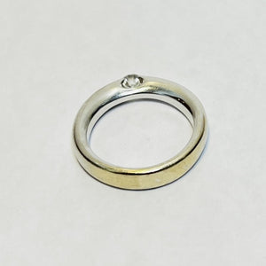 Bague or avec diamant solitaire