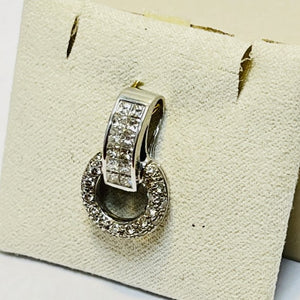 Pendentif or avec diamants