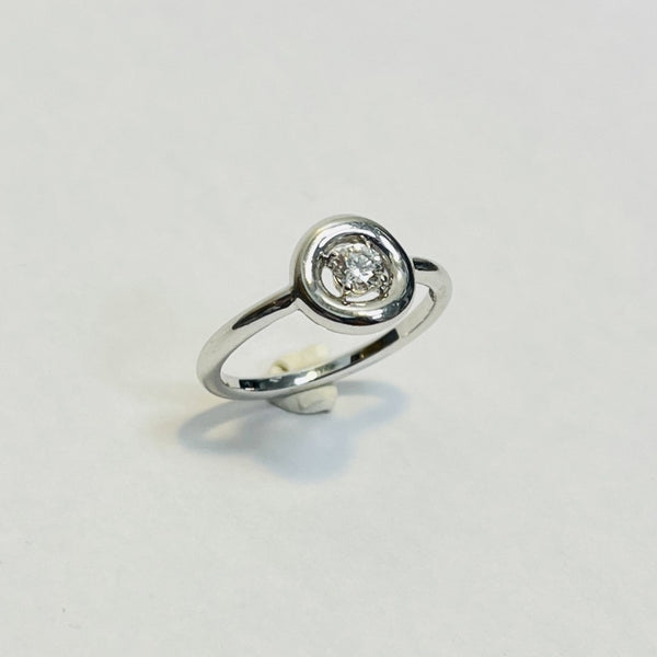Bague or avec diamant solitaire