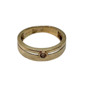 Bague or avec diamant solitaire