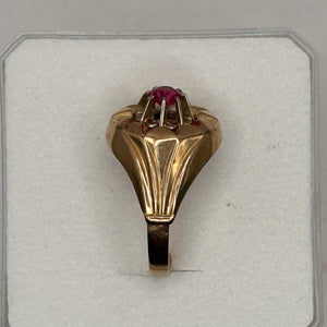 Bague or avec rubis
