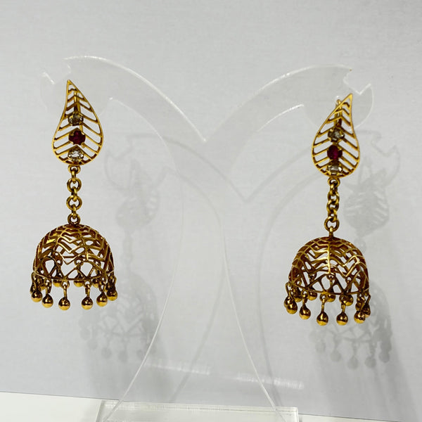 Boucles d'oreilles dormeuses en or jaune 18 K