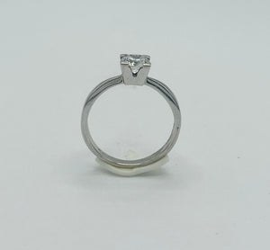 Solitaire en Or Blanc 18K et Pierre Scintillante