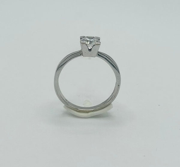 Solitaire en Or Blanc 18K et Pierre Scintillante