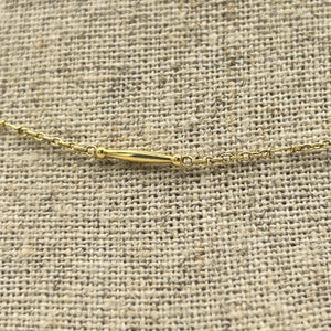 Collier or jaune