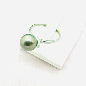 Bague en or blanc avec perles de Tahiti