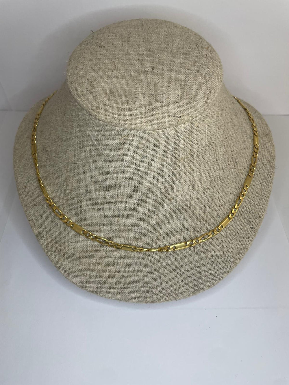 Collier en or jaune figaro 18K 22.8 Grs