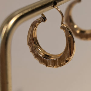 Boucles d'oreilles  en or jaune 18 carats Poids - 1.98 Grs