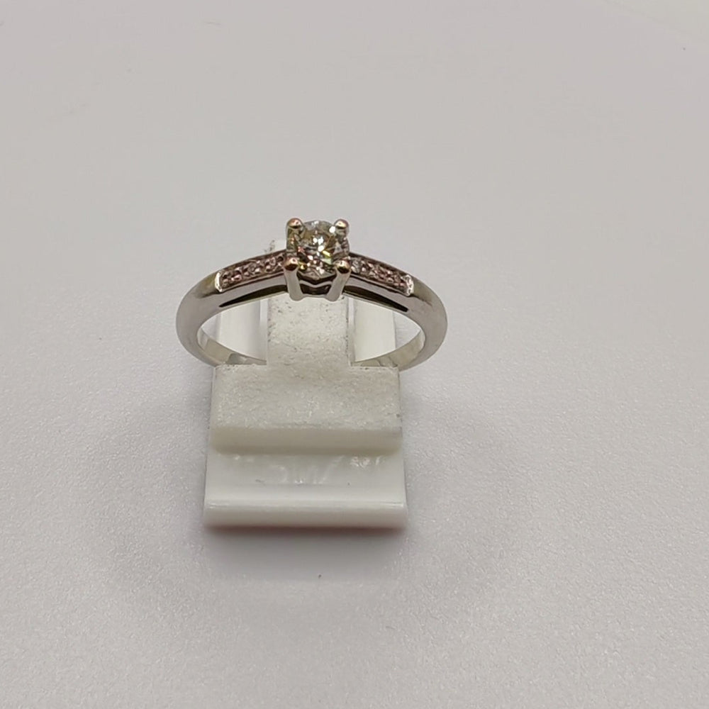 Solitaire Mauboussin en Or blanc et Diamant 0.30 carats
