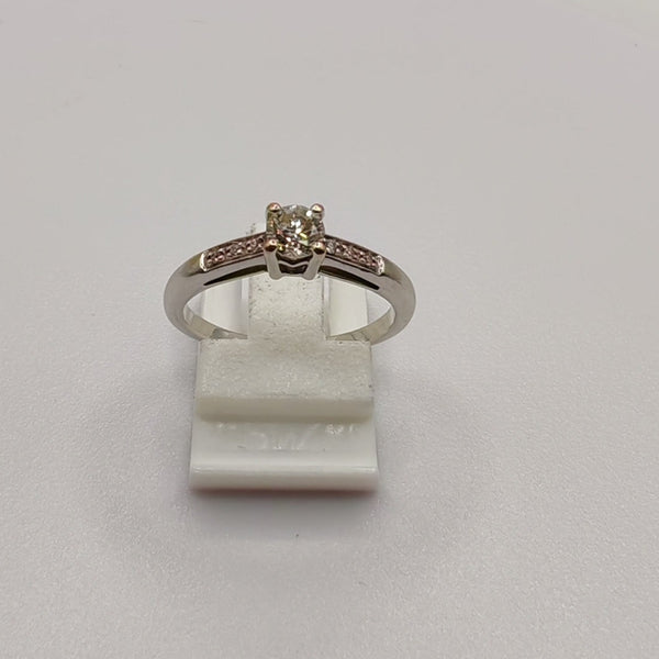Solitaire Mauboussin en Or blanc et Diamant 0.30 carats