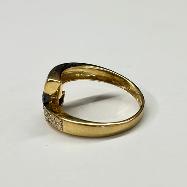 Bague en Or Jaune 18 K avec Diamants et Saphir