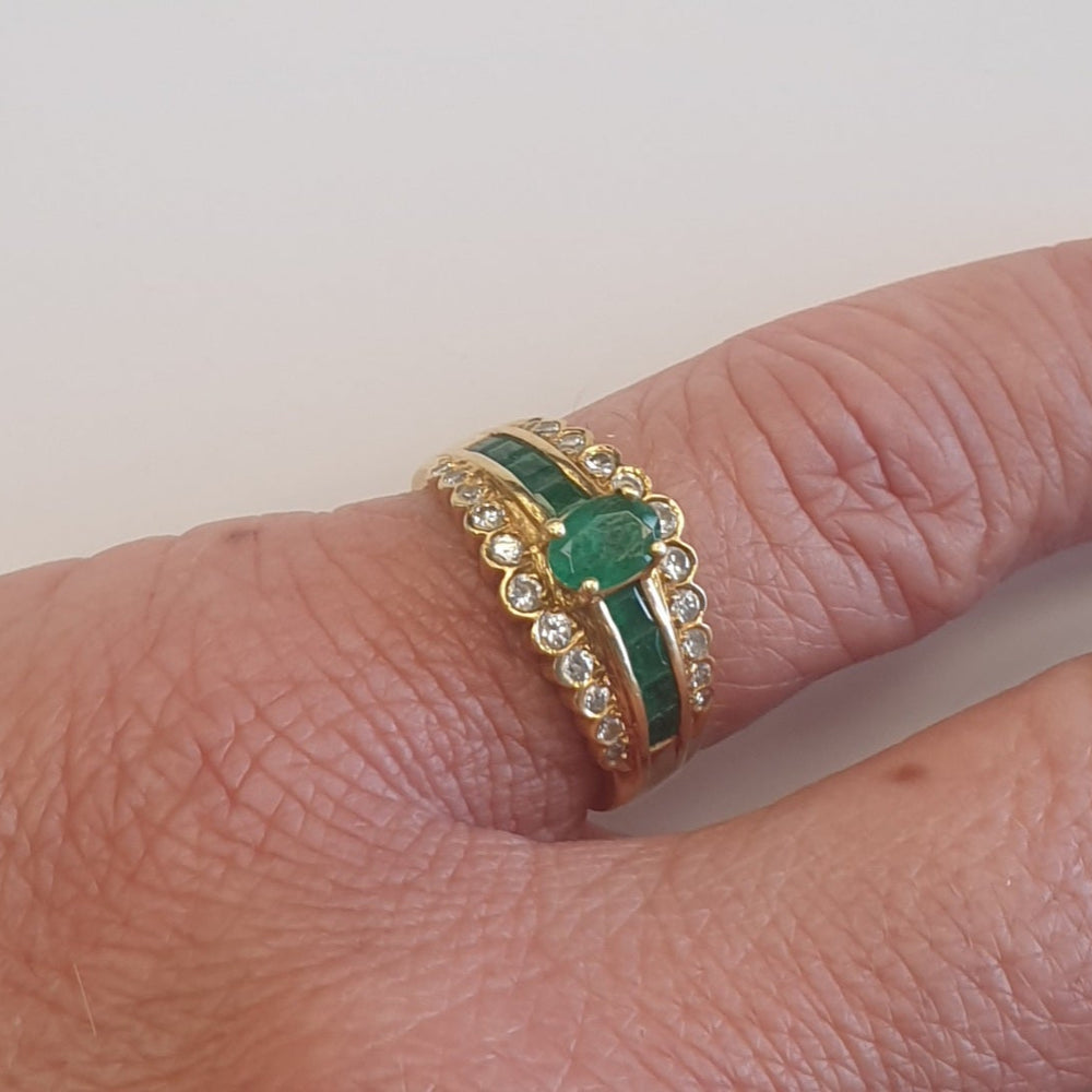 Bagues Empierrée en Or Jaune 18K - T 53