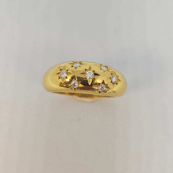 Bagues en or jaune 18k avec 7 diamants 0.07 carats chacun - T 63.5