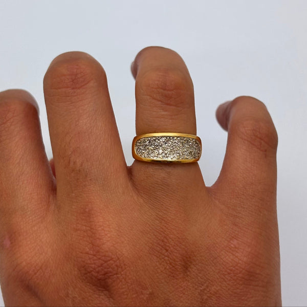 Alliance en Or Jaune et Or Gris 18K avec 34 diamants 5.14 Grs - Taille 52