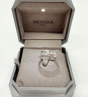 Bague Signée Or Blanc 18K avec Diamants MESSIKA 4.04 Grs - Taille 52