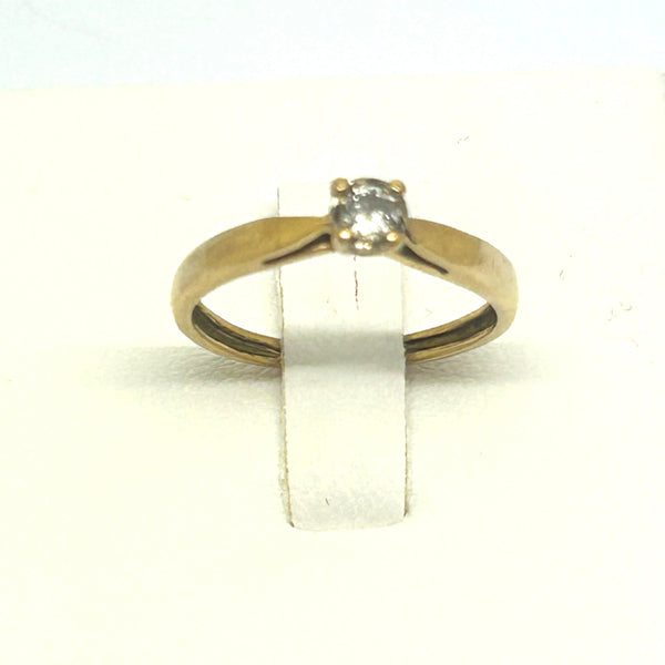Bague solitaire en or jaune avec diamant