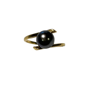 Bague solitaire or 18k avec perle de Tahiti