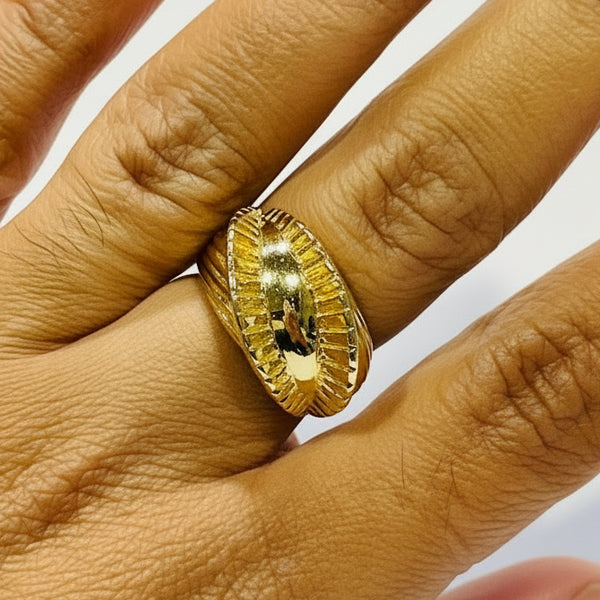 Bague Entrelacée en Or Jaune 18 K