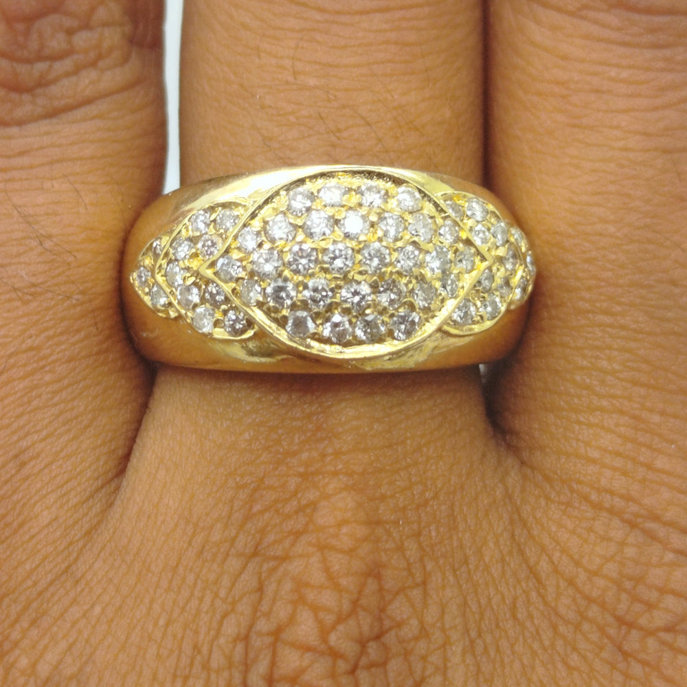 Bagues en or jaune 18k avec diamants