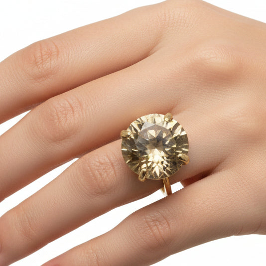 Bague Solitaire en Or Jaune 18k -  4.09 G