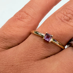 Superbe bague en or jaune 18k avec Améthyste