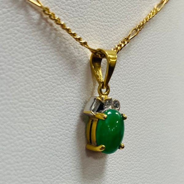 Pendentif Solitaire en Or Jaune et Blanc avec Diamants et Jade