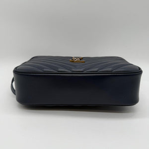 Sac à main Saint Laurent Lou Camera en cuir noir