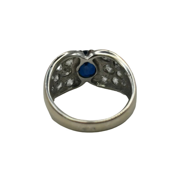 Bague en Or Blanc avec Saphir et Diamants 18k