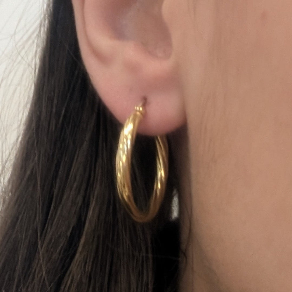 Boucles d'oreilles créoles en or jaune 18k - 2.07gr